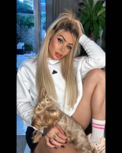 Angie Miraval lamiraval01